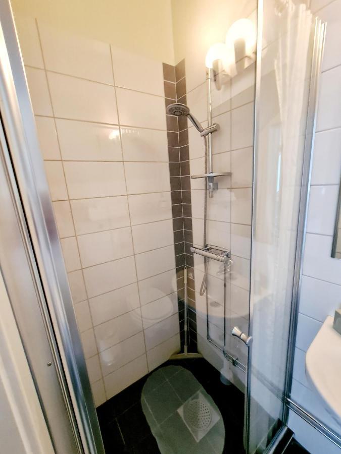 Roeda Magasinet Hotel Mariefred Luaran gambar